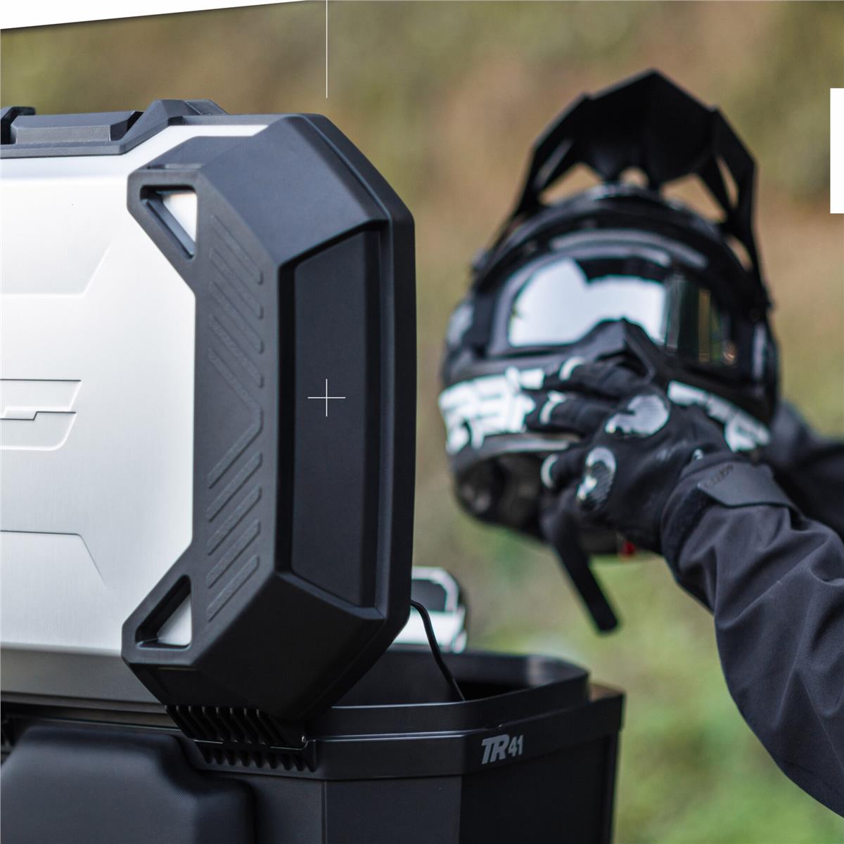 Kufer Shad Terra TR41 Nakładka Aluminium