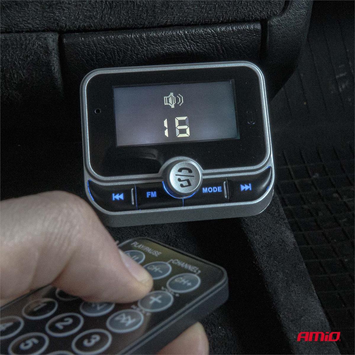 Transmiter Samochodowy FM Z Pilotem / Car FM Transmitter